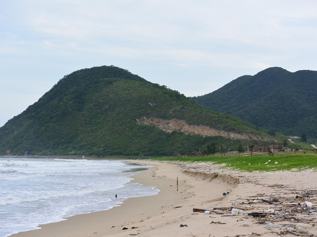 Quan Lan Beach景点图片