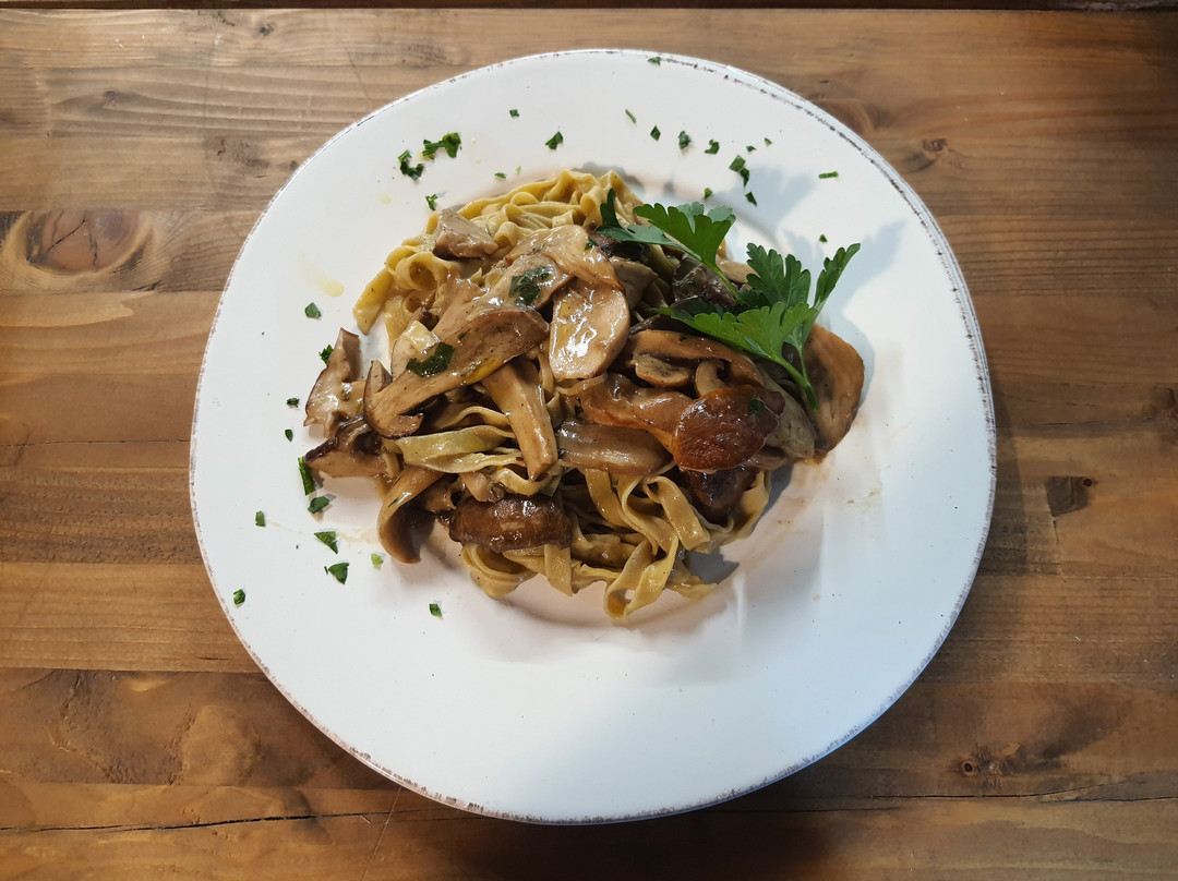 Pontelungo餐馆和美食-Trattoria Pizzeria Tini