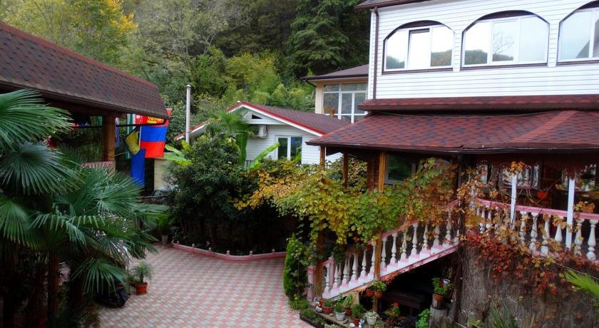 Adamov Paradise Guest House