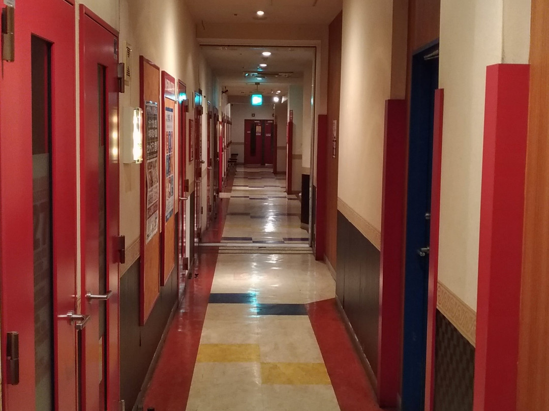 カラオケの鉄人中華街店