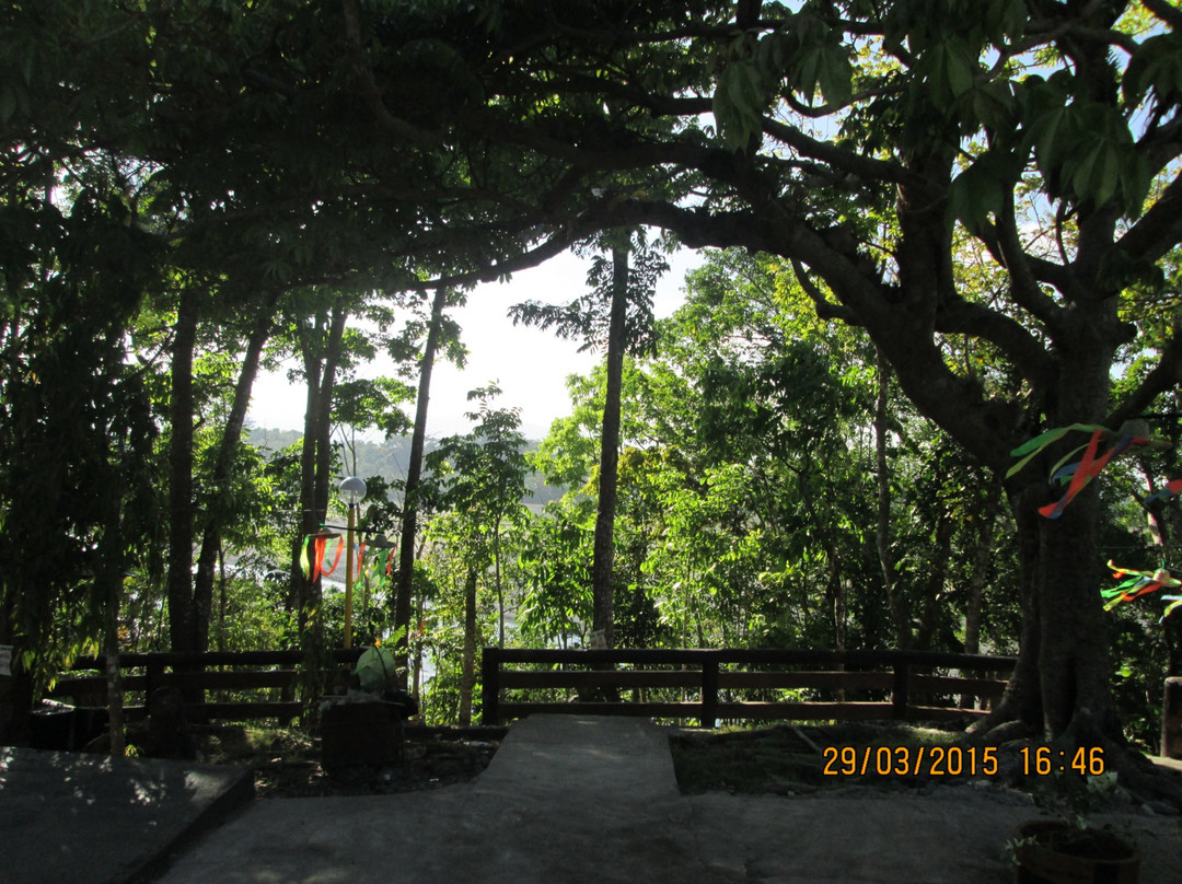 Tigayon Hill and Cave景点图片