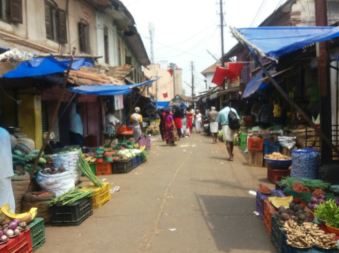 Chalai Bazaar景点图片