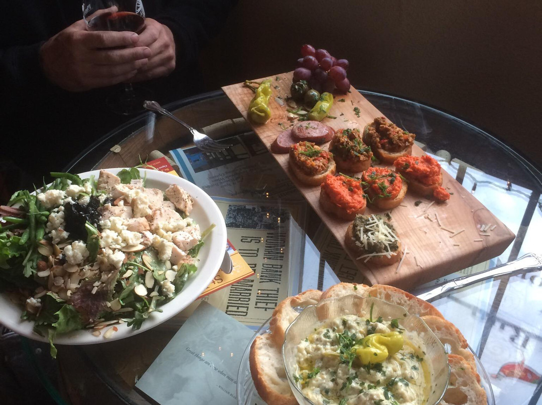 Aurora旅游景点-Pheasant Run Winery