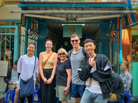 Saigon Hotpot - Travel With Local Youth-胡志明市必去景点