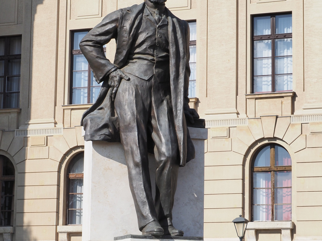 Gróf Tisza István Szobra景点图片