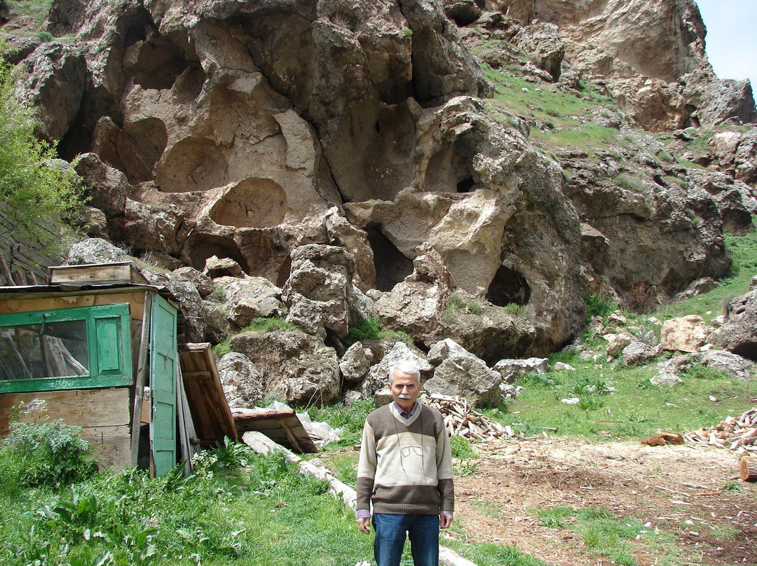 Zara Merkez Camii景点图片