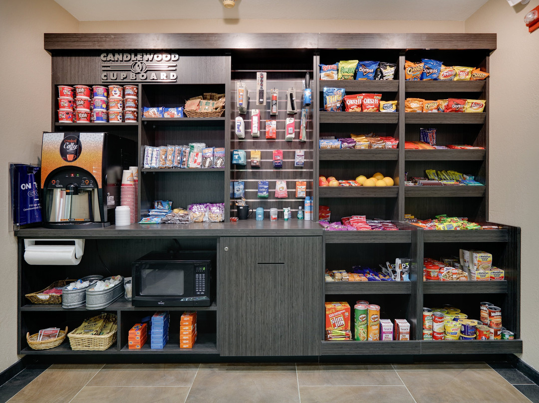 Candlewood Suites Salina by IHG主图