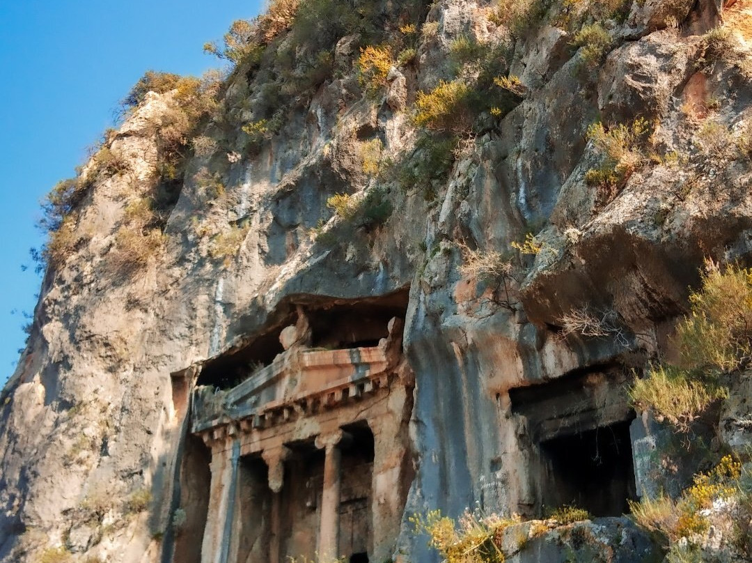 Amynthas Rock Tomb-穆拉必去景点