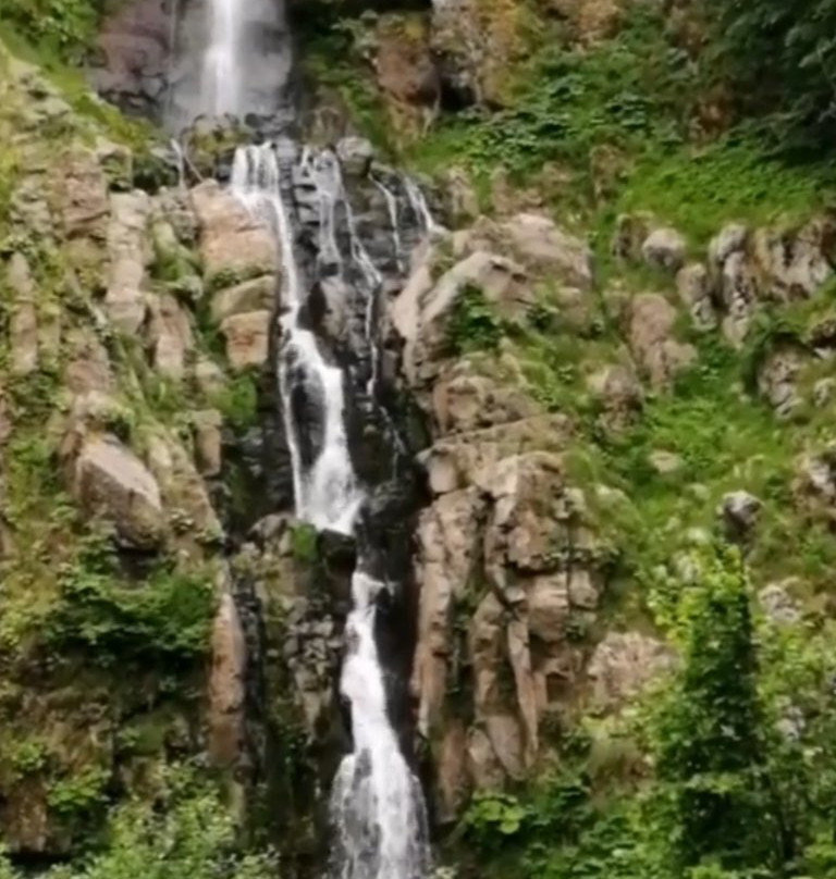 Uzundere Selalesi景点图片