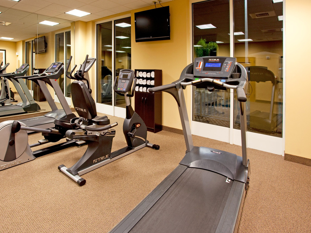 Holiday Inn & Suites Orange Park - Wells Rd. By IHG主图