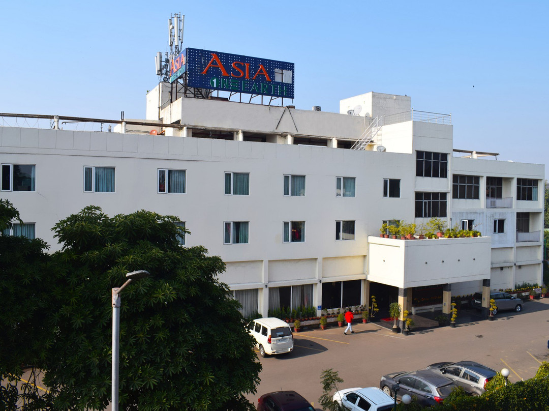 Asia One Earth主图