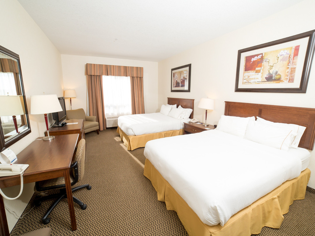Holiday Inn Express & Suites Drayton Valley By IHG主图