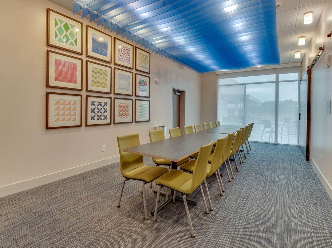 Holiday Inn Express & Suites Union City by IHG主图