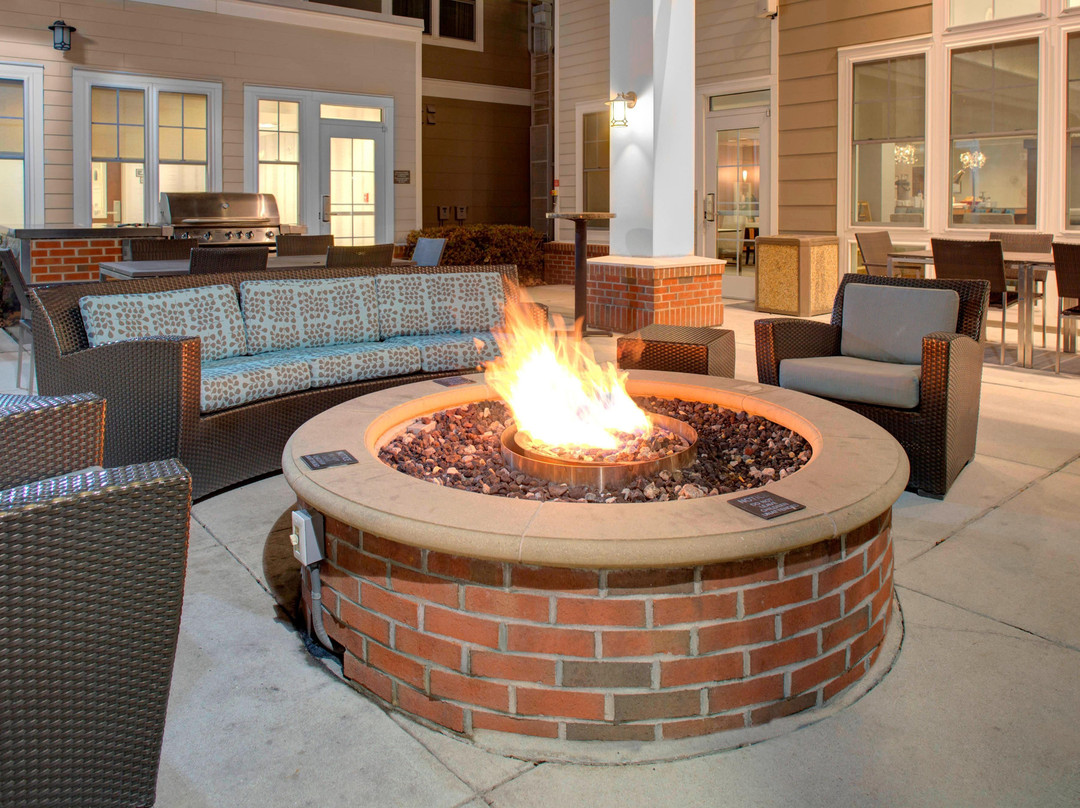 Residence Inn Richmond Chester主图