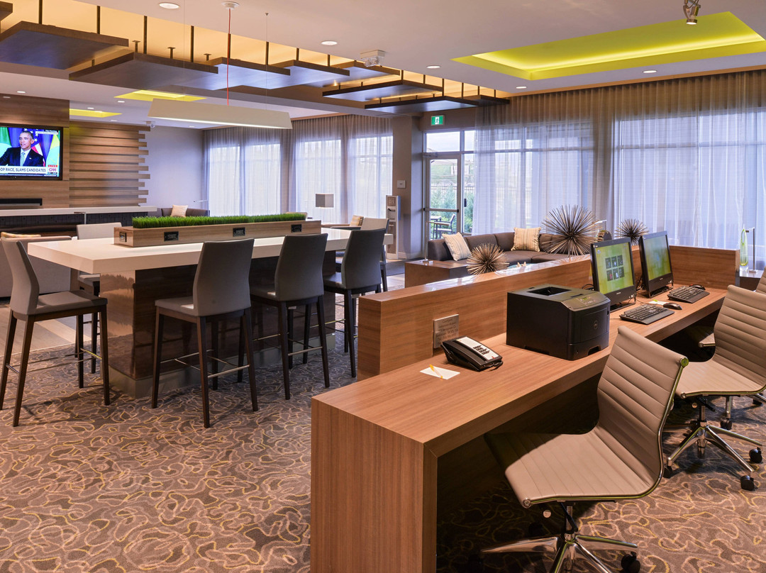 Courtyard by Marriott Saskatoon Airport主图