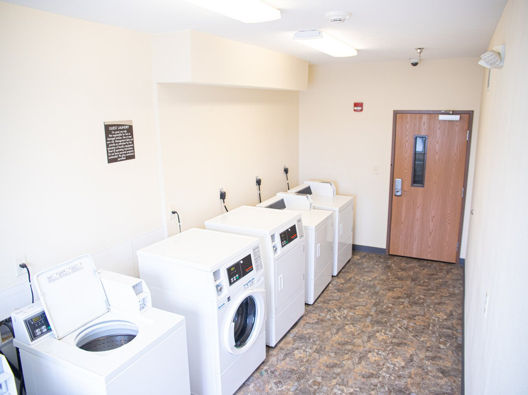 白楼套房酒店主图