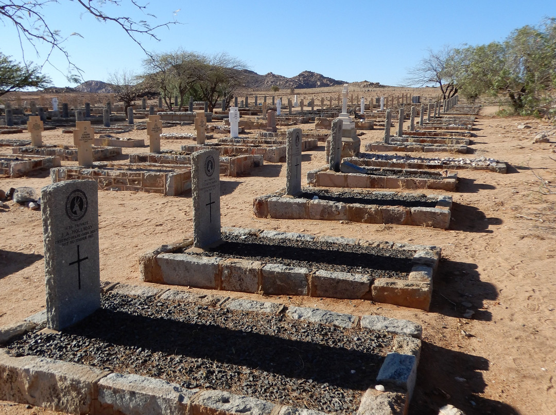 Aus Military Cemetery-Aus必去景点