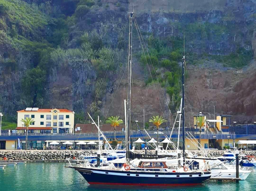 big blue, sea food & more-Arco da Calheta必去景点