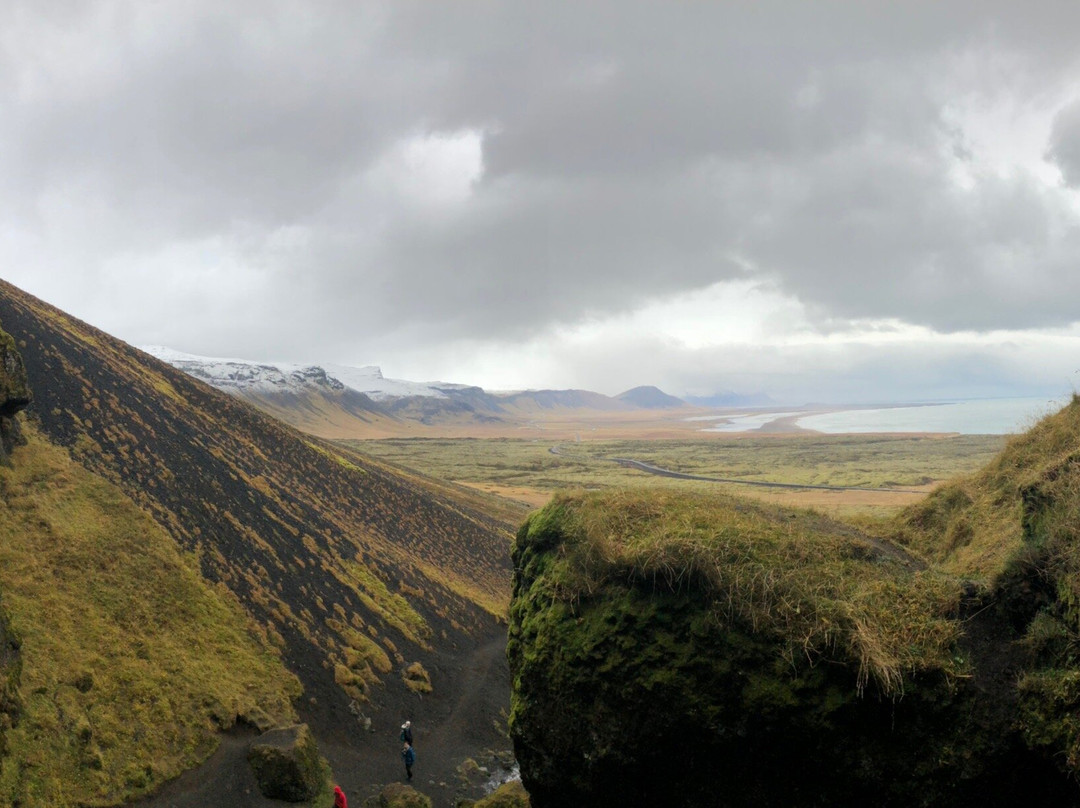 Rauofeldsgja-Snaefellsbaer必去景点