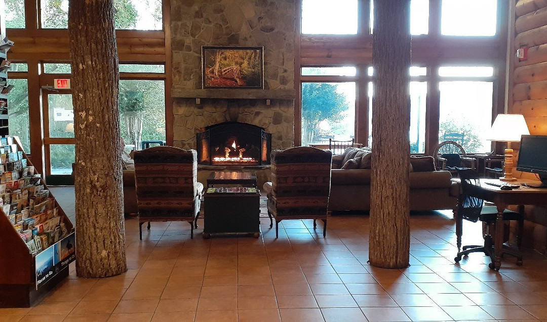 Lake Chatuge Lodge主图