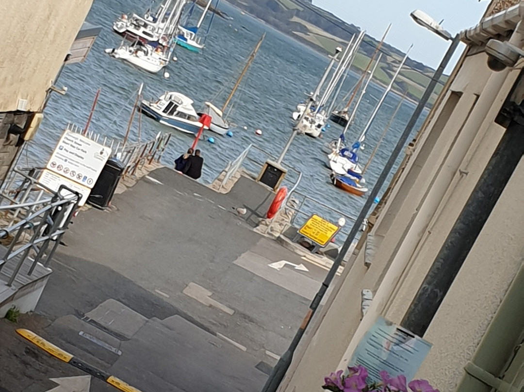 Falmouth Seafront Promenade-法尔茅斯必去景点