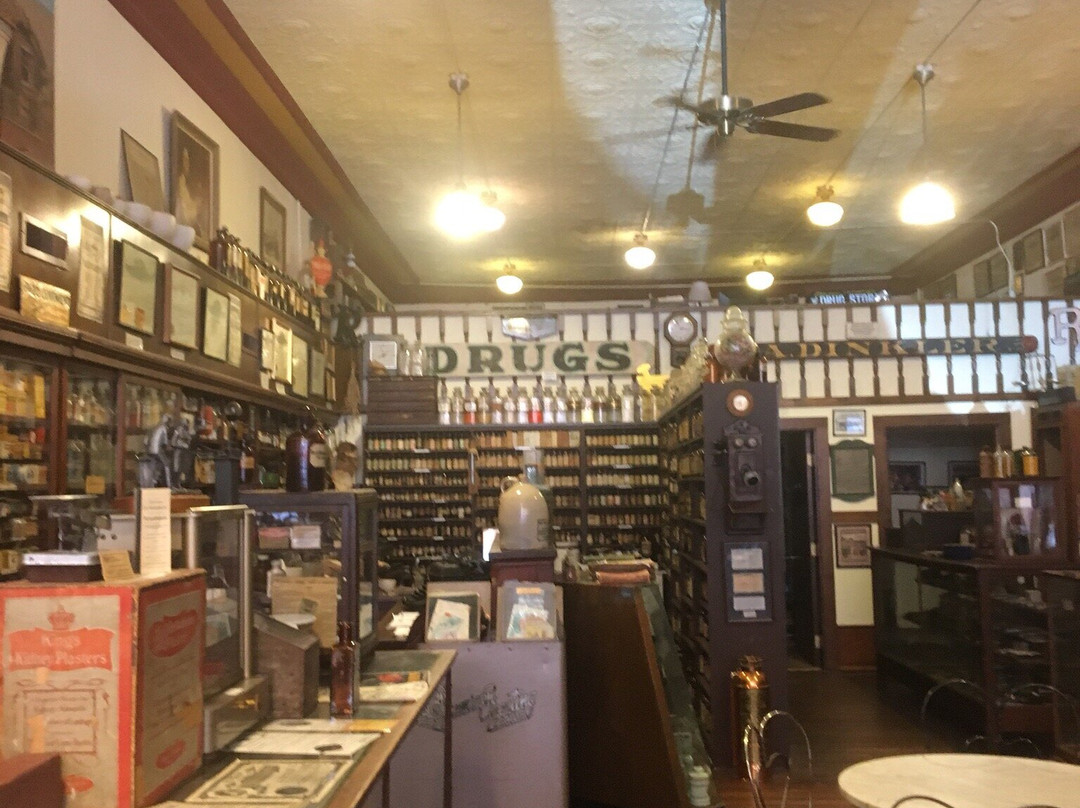 Oklahoma Frontier Drugstore Museum景点图片