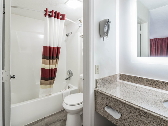 Red Roof Inn Cadiz主图