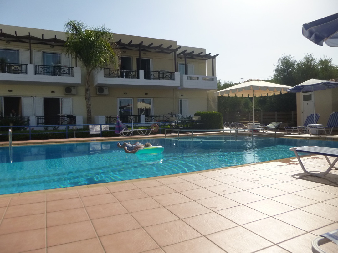 Niriides Hotel Apts Studios主图