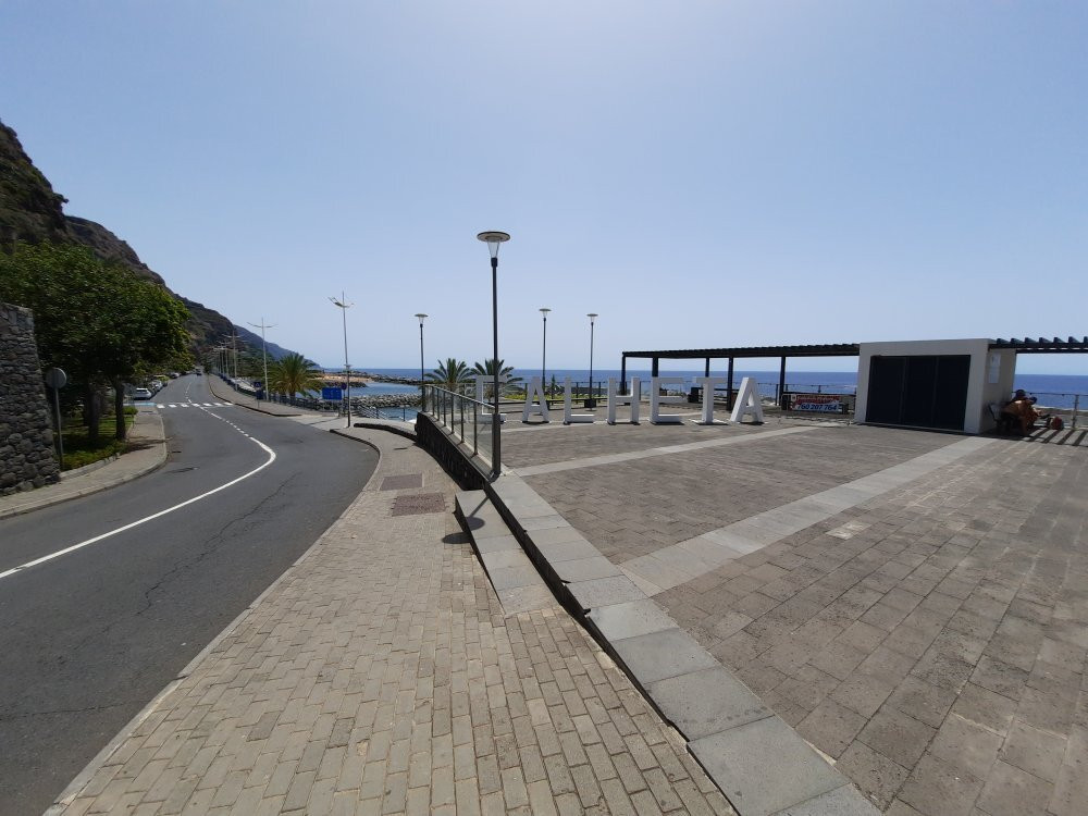 Praia da Calheta-卡列塔必去景点