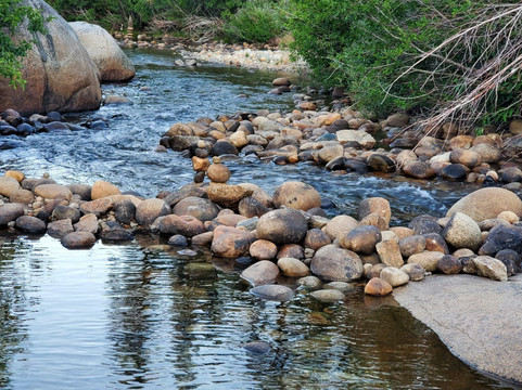 Mono Hot Springs Trail-Lakeshore必去景点