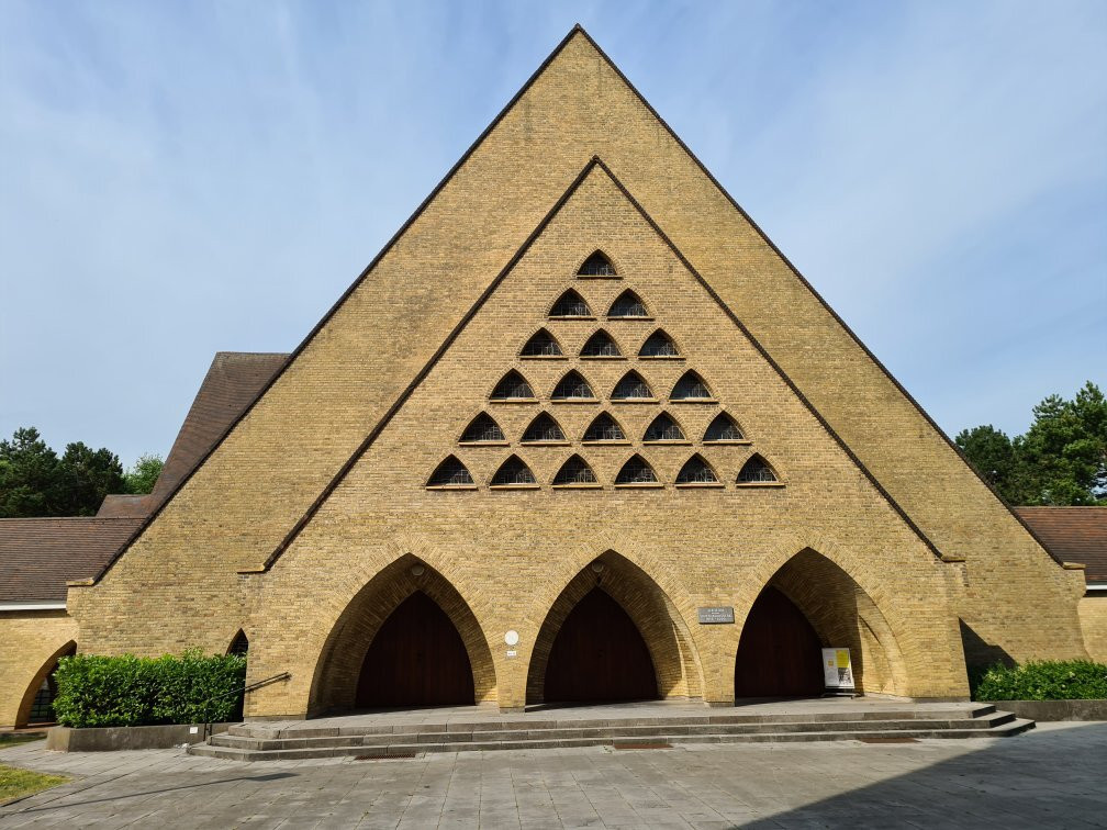 Sint-Niklaaskerk Oostduinkerke景点图片