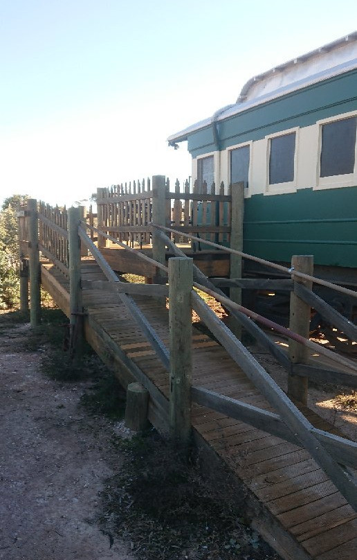 Off The Rails, Carriage B&B主图