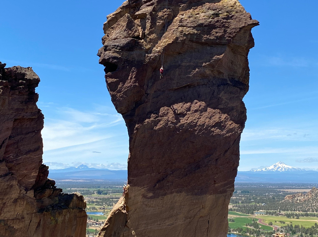 Smith Rock Climbing Guides景点图片