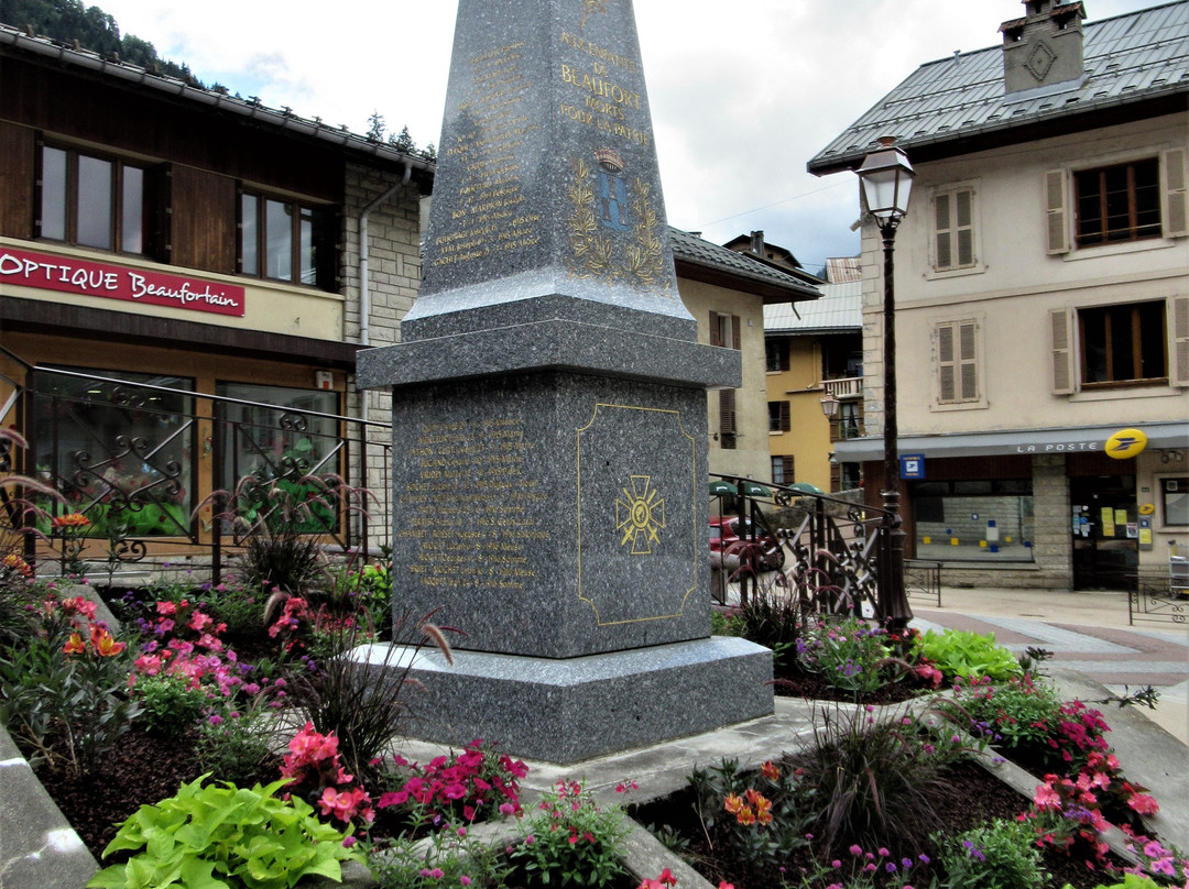 Monument Communal-Beaufort必去景点