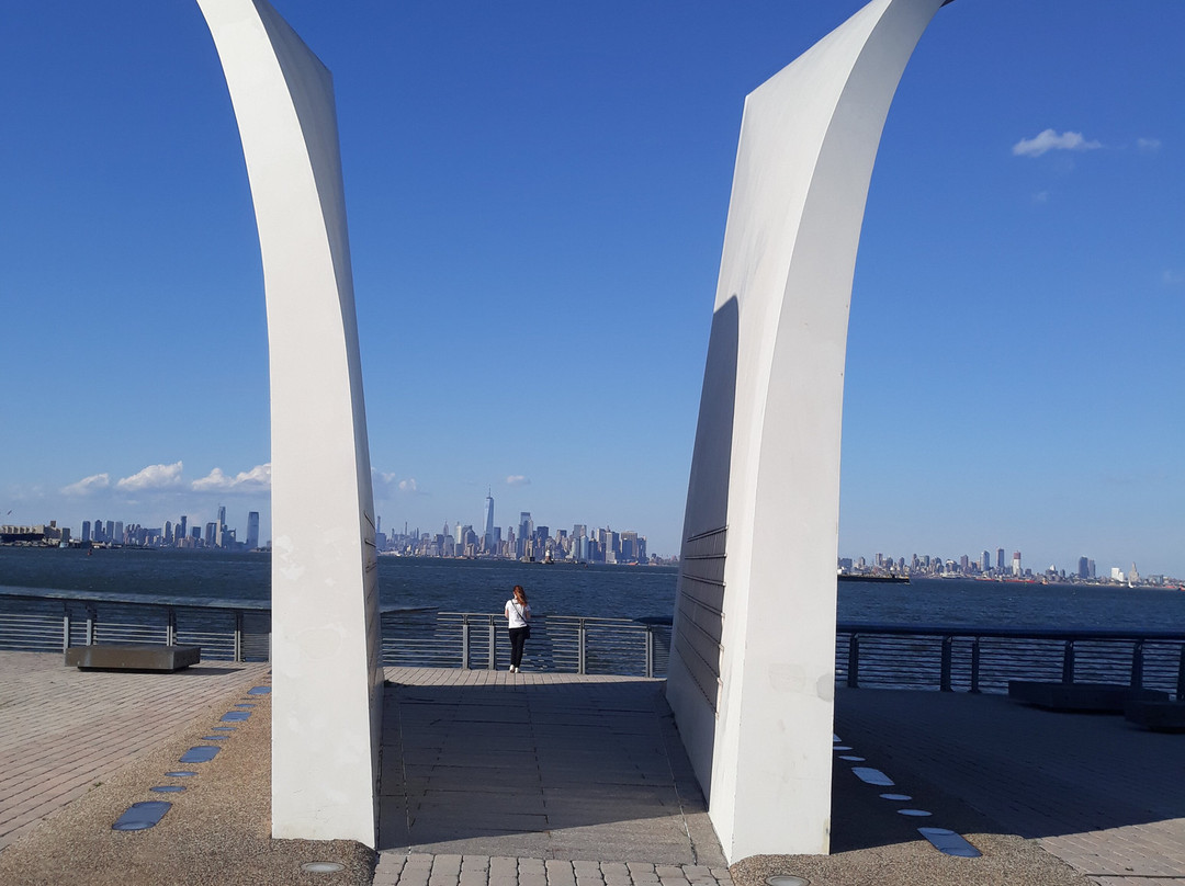 Postcards-The The Staten Island September 11 Memorial景点图片