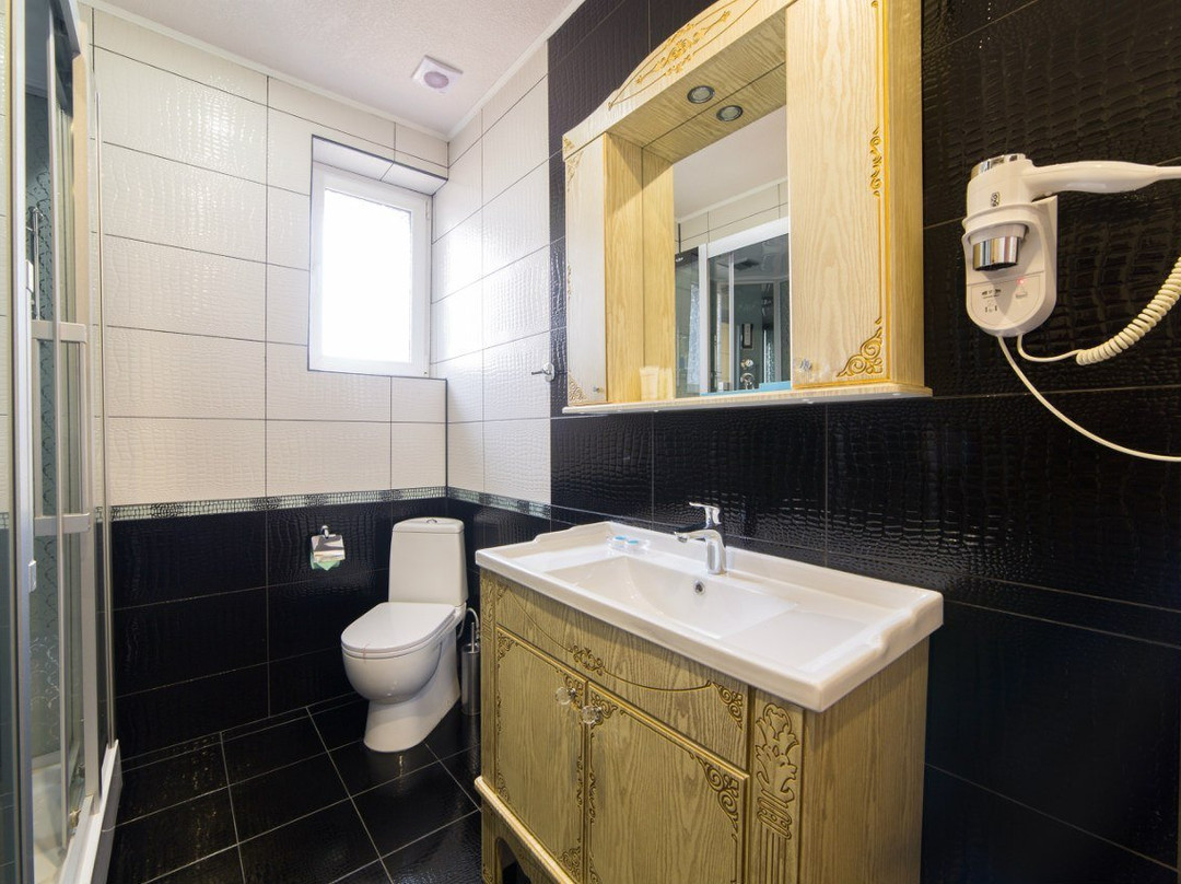 Verkhne Imeretinskaya Bukhta旅游攻略图片