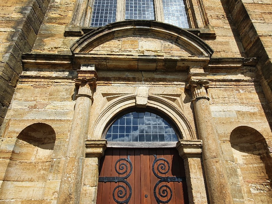 St Mary's Church景点图片