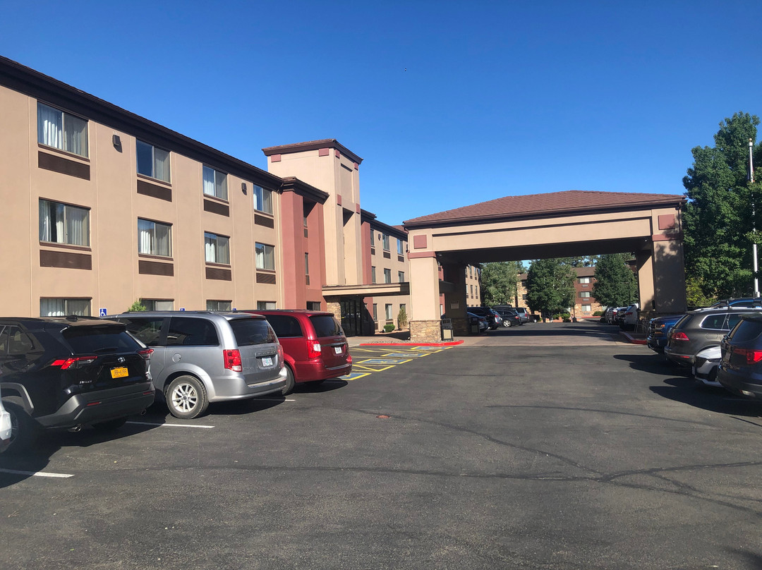 大峡谷智选假日套房酒店主图