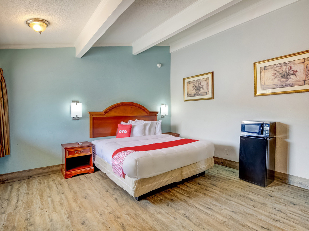 Hotel Lake Charles LA I-10主图