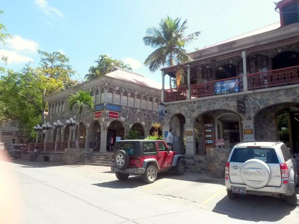 Mongoose Junction-圣约翰必去景点