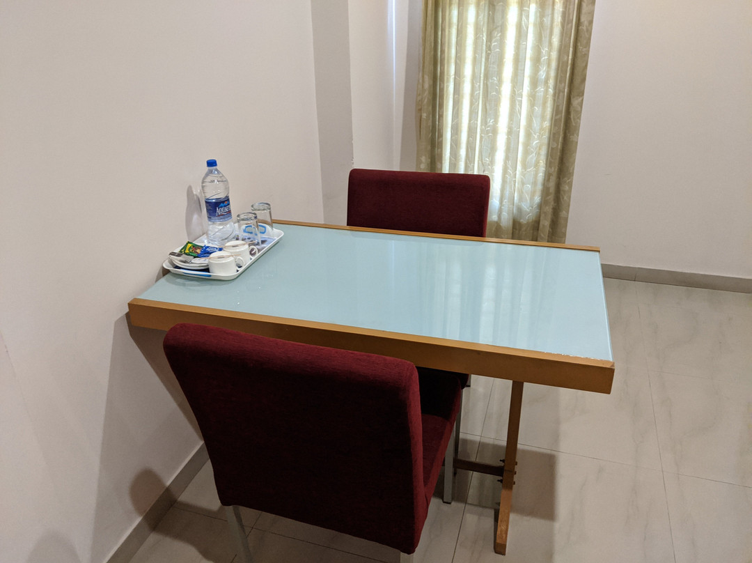 嘉鼎舒适套房公寓主图