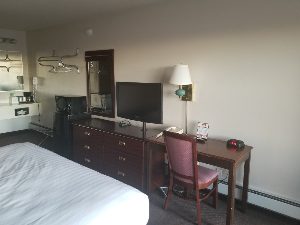 Motel 8 Laramie主图