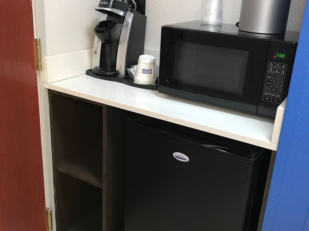 希尔斯维尔智选假日酒店主图