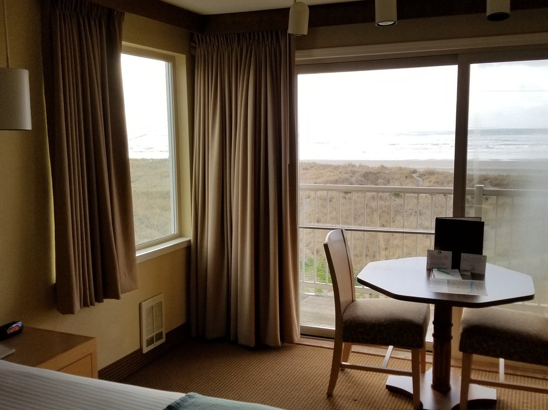 潮汐度假酒店主图