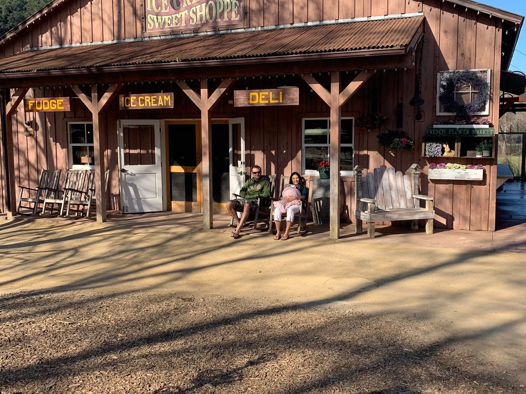 Avila Beach Farmers Market景点图片
