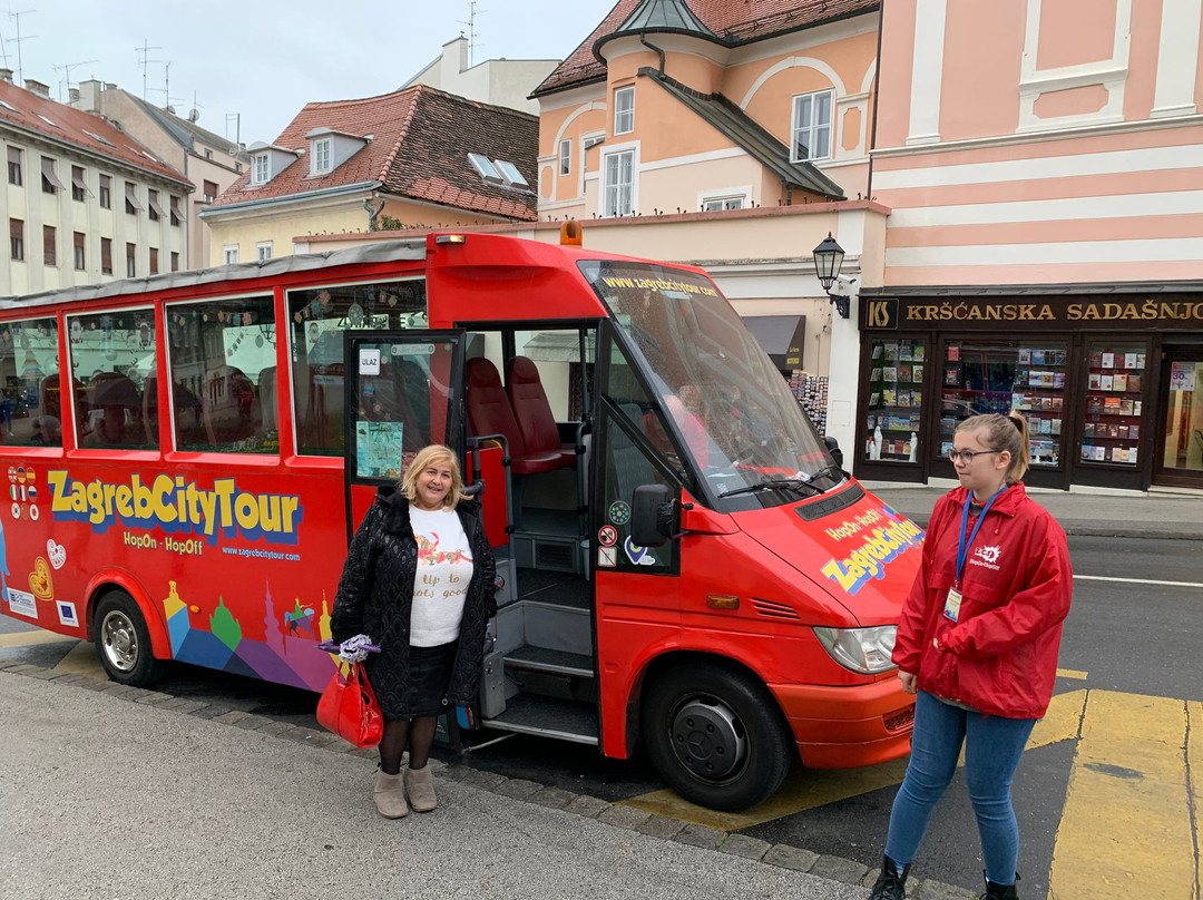 Hop-On Hop-Off Zagreb City Tour-萨格勒布必去景点