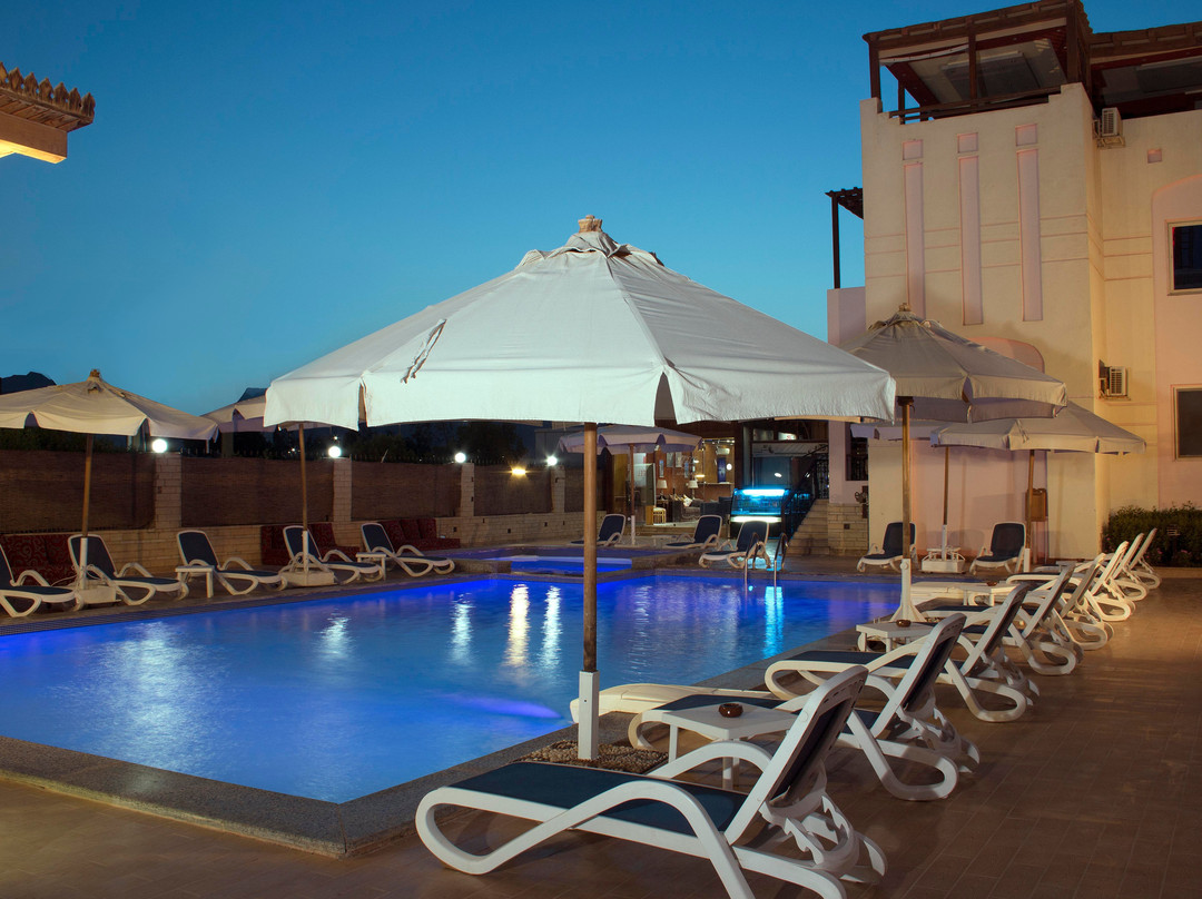 达哈布四星级酒店主图