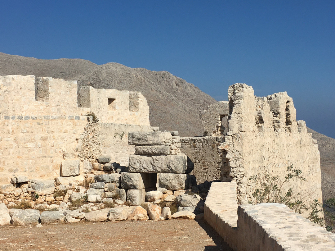 Meseoniko Kastro-Halki必去景点