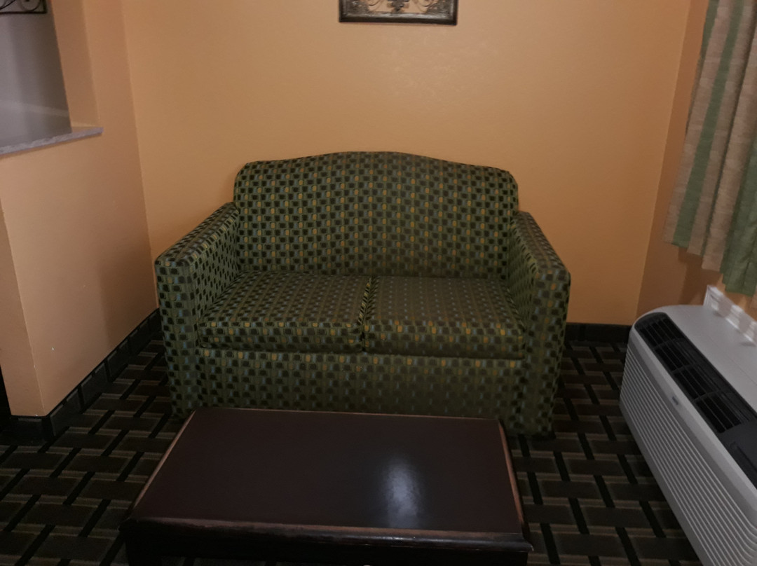 Homegate Inn & Suites主图