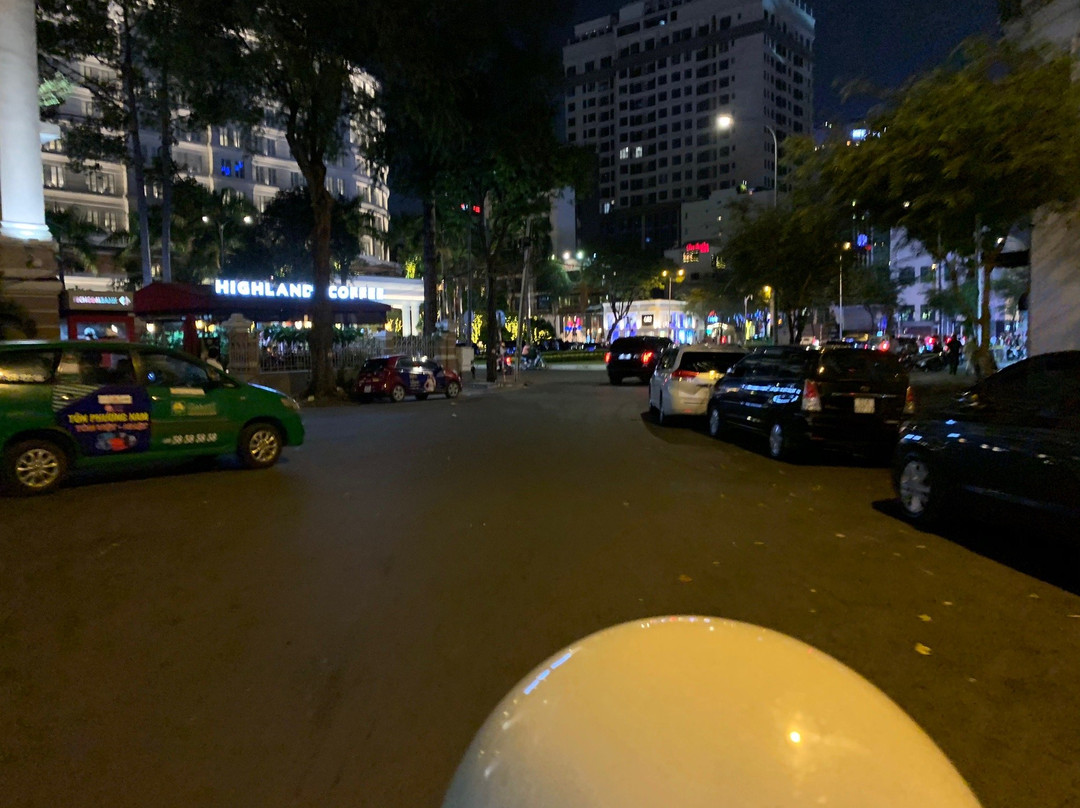 Saigon Vespa Tours-胡志明市必去景点